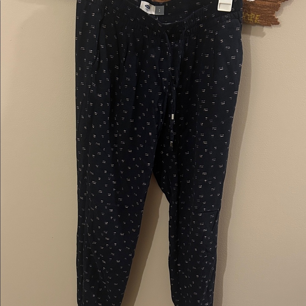 Women’s  navy Patterned Pants